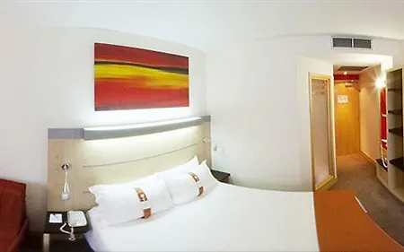 Express By Ihg Hotel