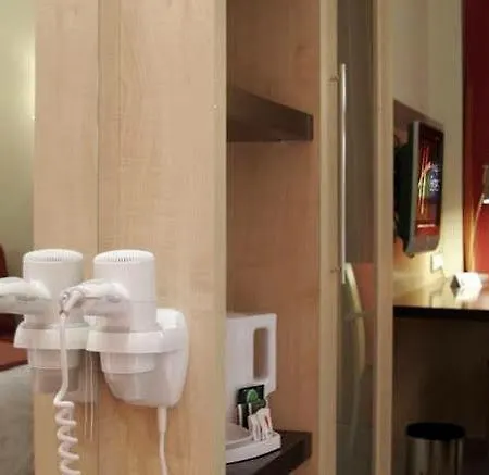 Hotel Express By Ihg