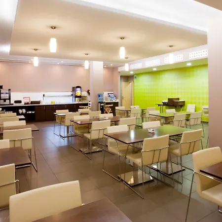 Express By Ihg Hotel