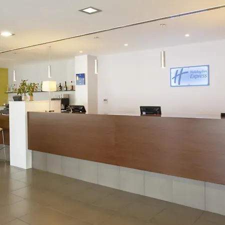 维多利亚快捷假日酒店 酒店 维多利亚-加斯特伊兹