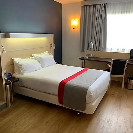 Express By Ihg 3*