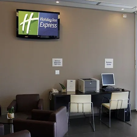 维多利亚快捷假日酒店 3*