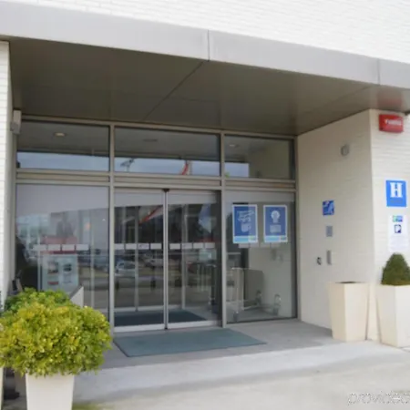维多利亚快捷假日酒店 维多利亚-加斯特伊兹