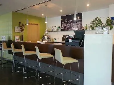 维多利亚快捷假日酒店 3*