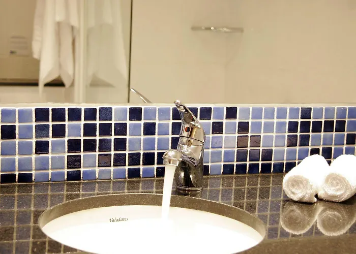 Express By Ihg Hotel 3*