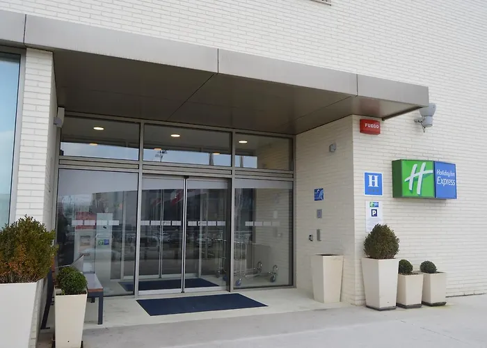 Express By Ihg Hotel