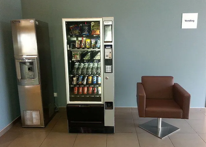 Express By Ihg Hotel